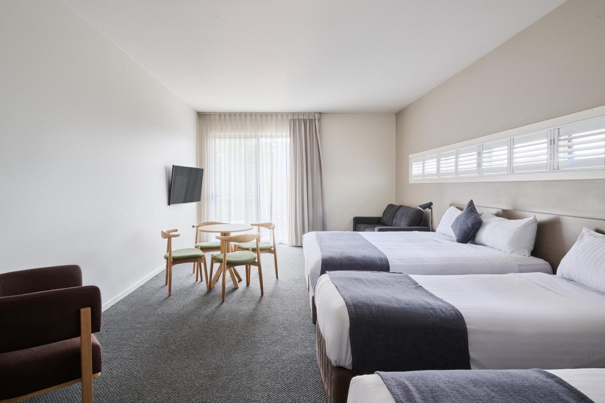 Апарт отель Abode Gungahlin Канберра Экстерьер фото
