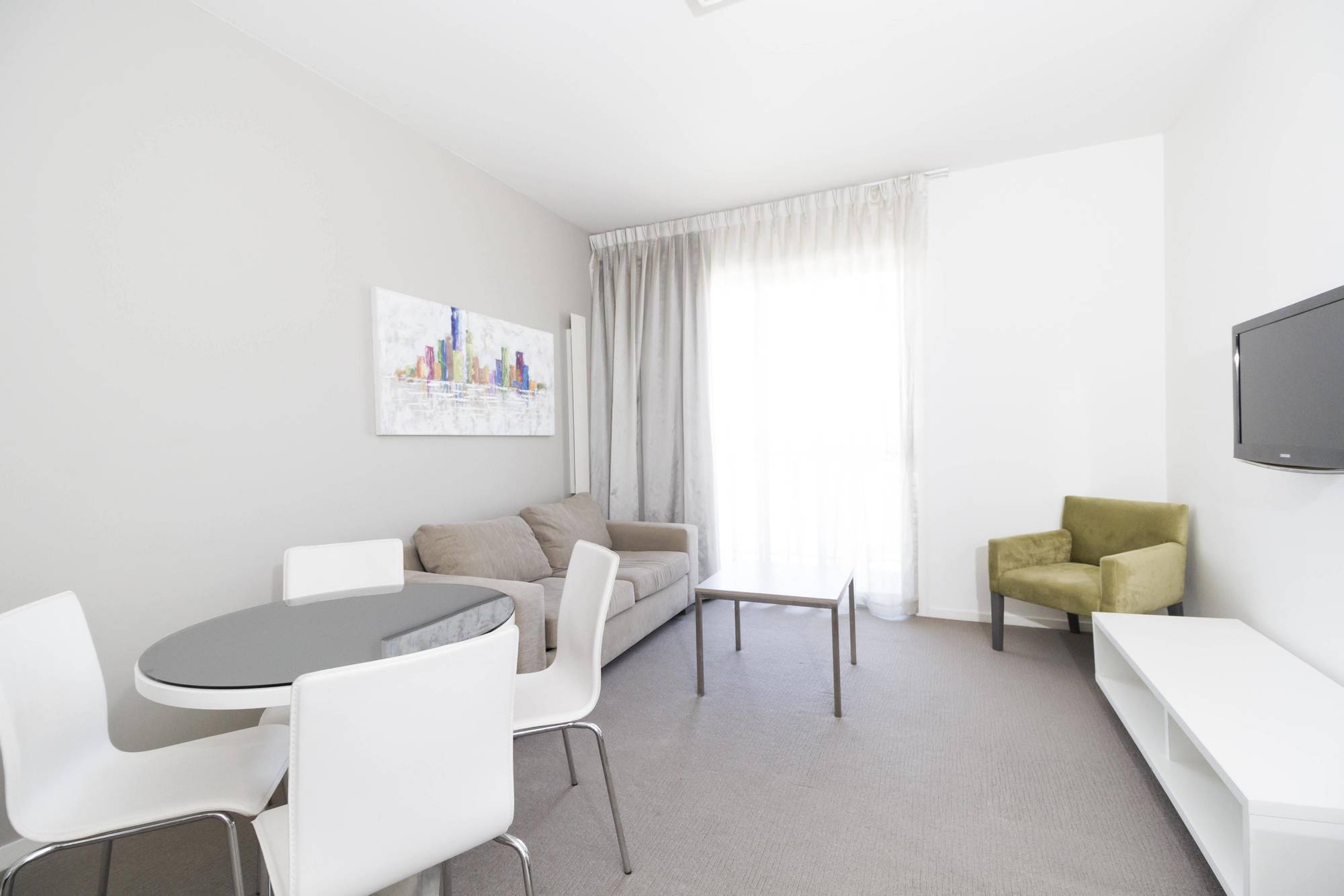 Апарт отель Abode Gungahlin Канберра Экстерьер фото